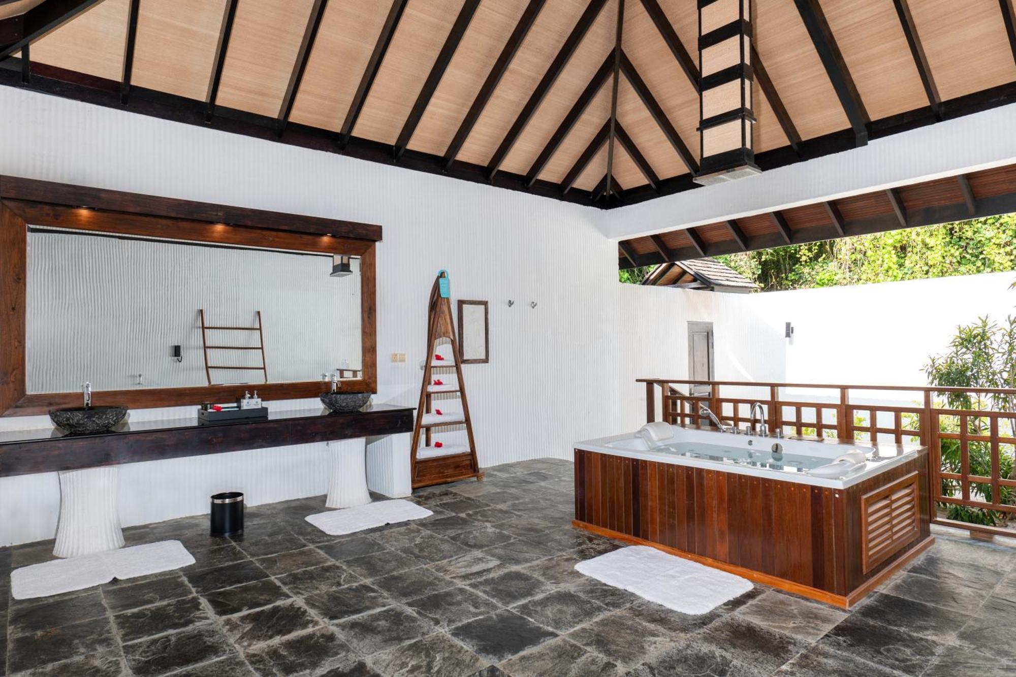 Hideaway Beach Resort & Spa Dhidhdhoo  Екстериор снимка