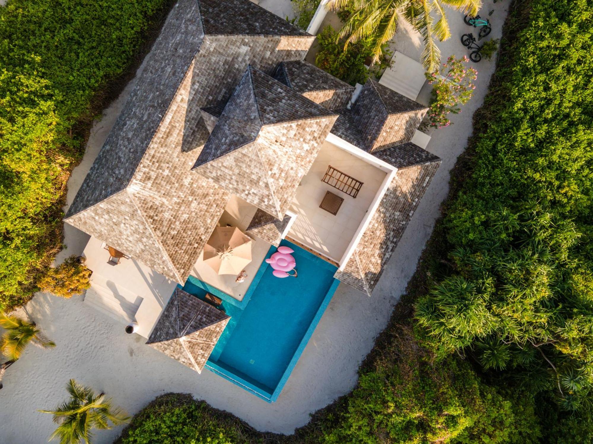 Hideaway Beach Resort & Spa Dhidhdhoo  Екстериор снимка
