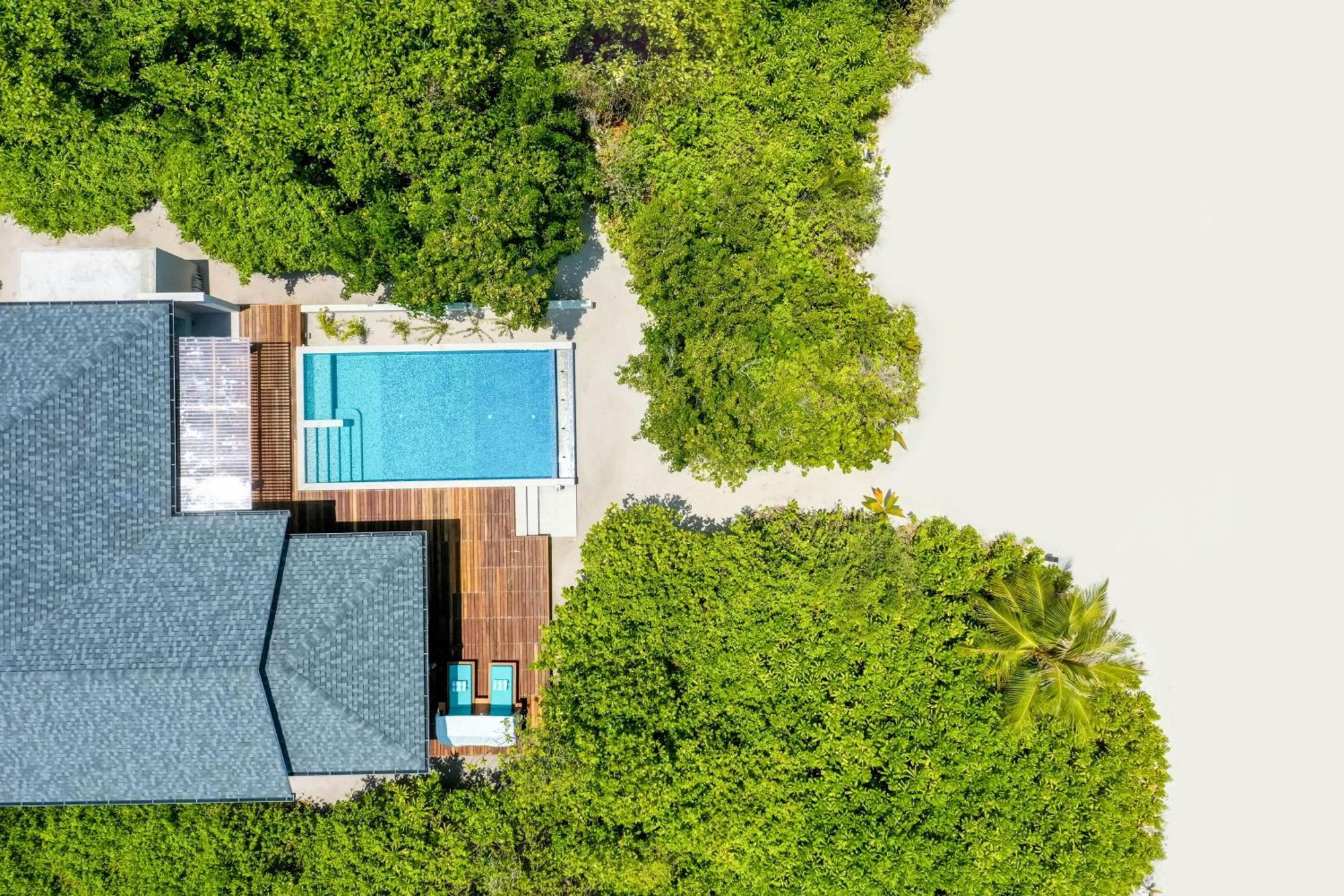 Hideaway Beach Resort & Spa Dhidhdhoo  Екстериор снимка