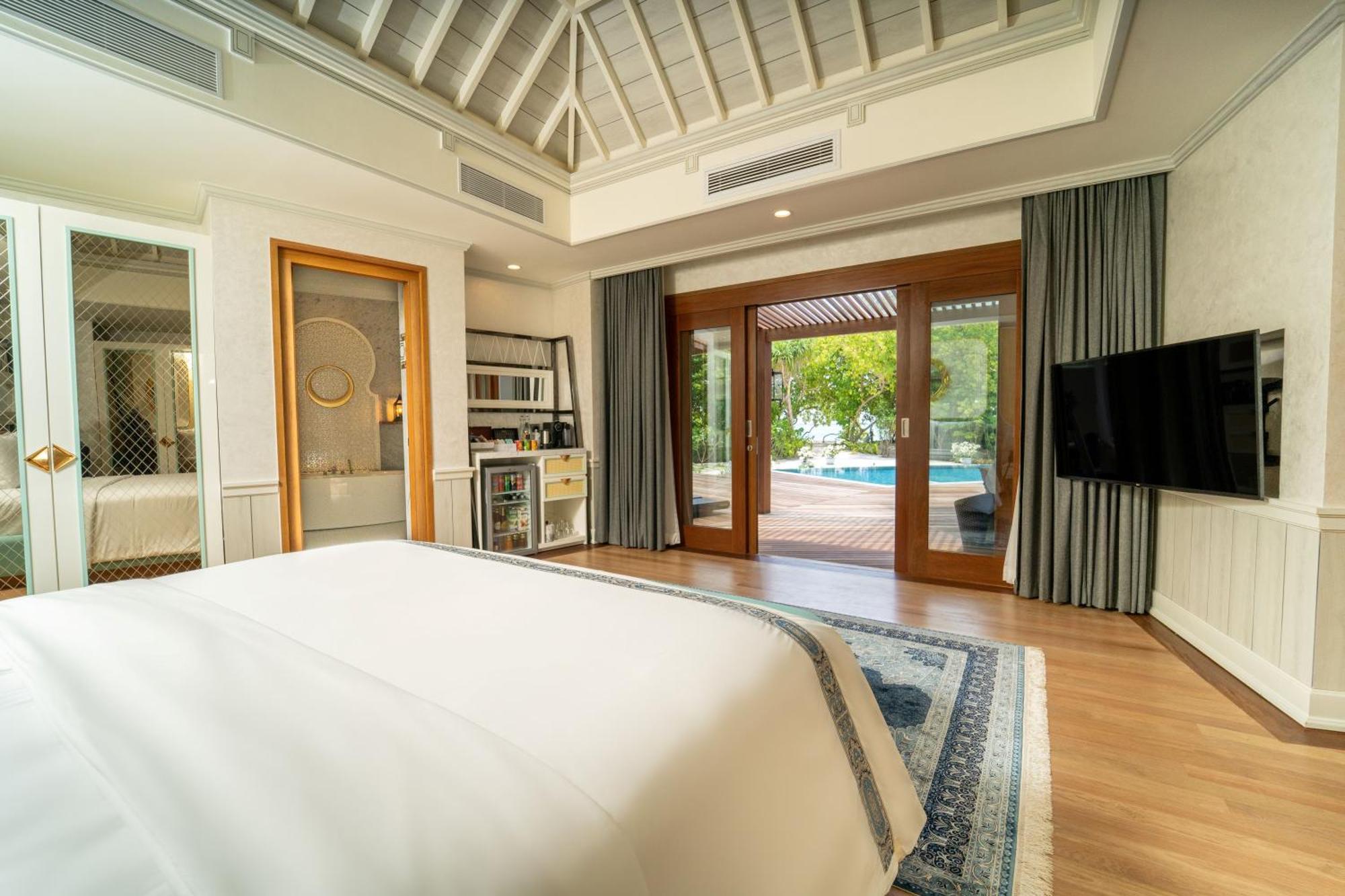 Hideaway Beach Resort & Spa Dhidhdhoo  Екстериор снимка